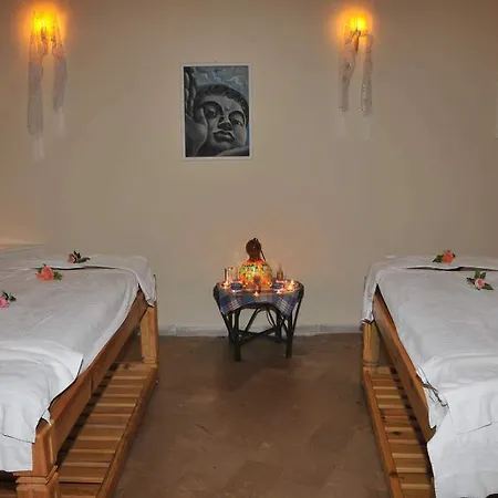 Lykia Botanika Hotel Yaniklar